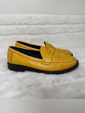 Cole Haan Pinch Maine Penny Loafers Leather Shoes Women's Size 8B Yellow Mustard